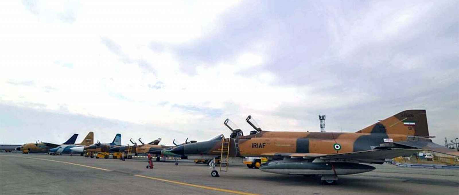 Aeronaves militares revisadas entregues à Força Aérea do Irã em 20 de fevereiro de 2020 (Foto: MEHR).