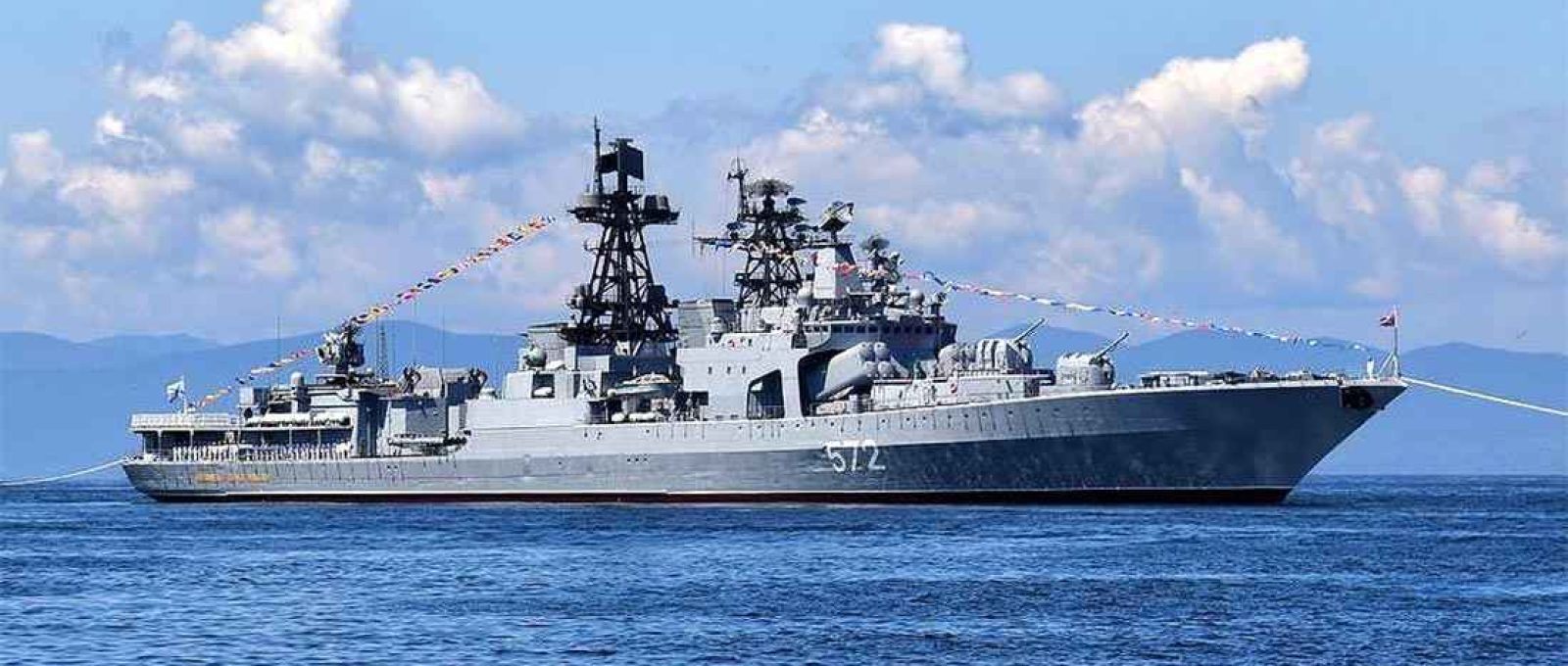 O navio de guerra antissubmarina Almirante Vinogradov (Foto: Sergei Orlov/Tass).