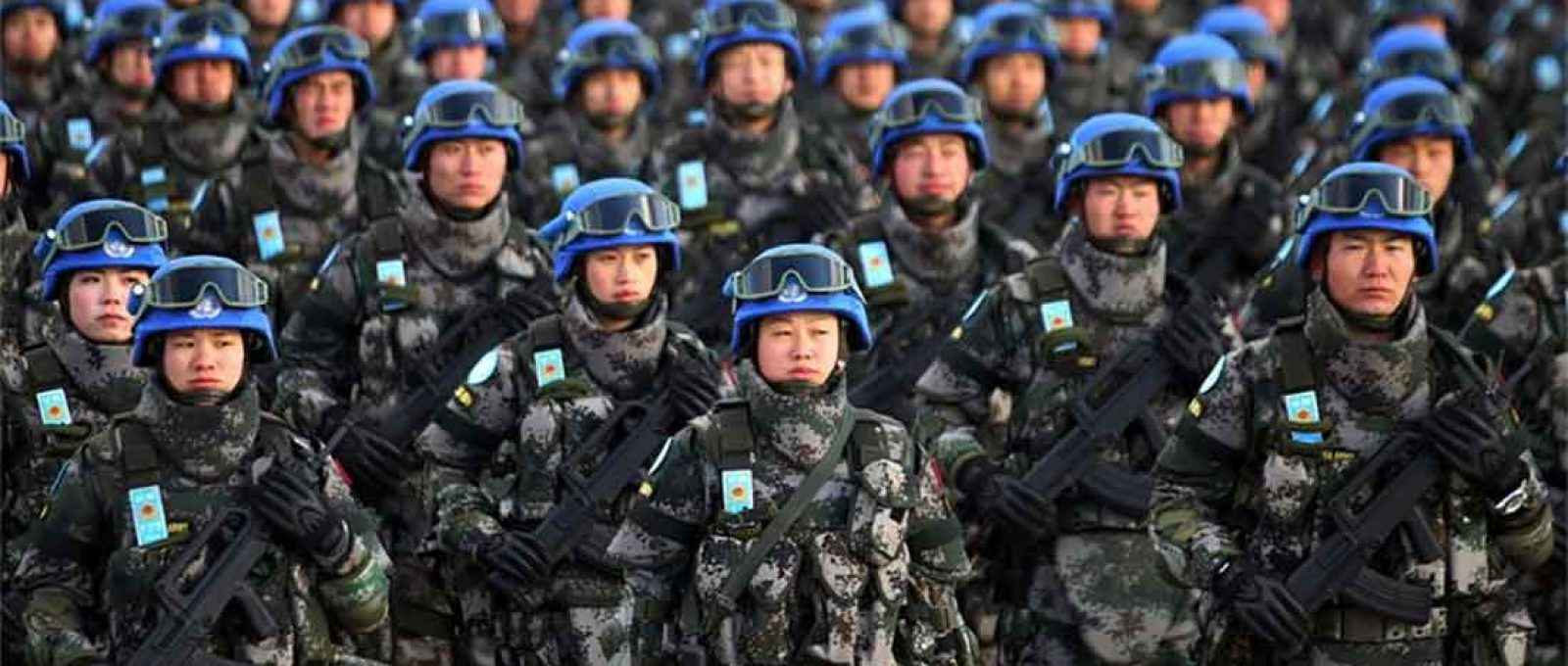 Militares chineses em formatura pouco antes de sua implantação na missão da ONU em Juba, capital do Sudão do Sul. (Foto: PLA Daily/Weibo).