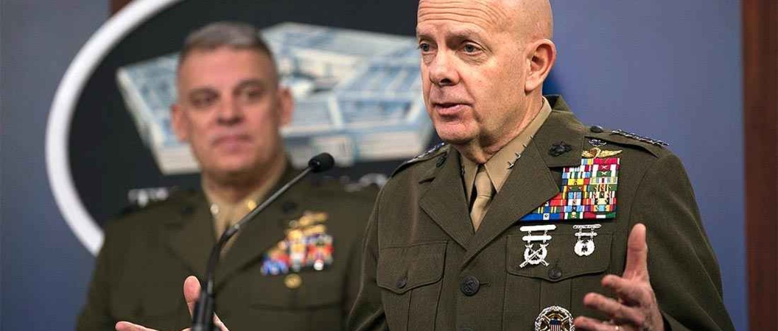 O comandante dos US Marines, general David H. Berger, em coletiva de imprensa no Pentágono em 26 de março de 2020 (Foto: Lisa Ferdinando/DoD).