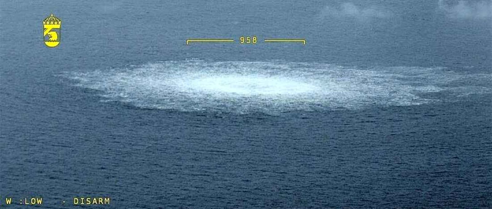 O vazamento de gás do gasoduto Nord Stream no Mar Báltico fotografado por uma aeronave da Guarda Costeira sueca em 27 de setembro de 2022 (AP).