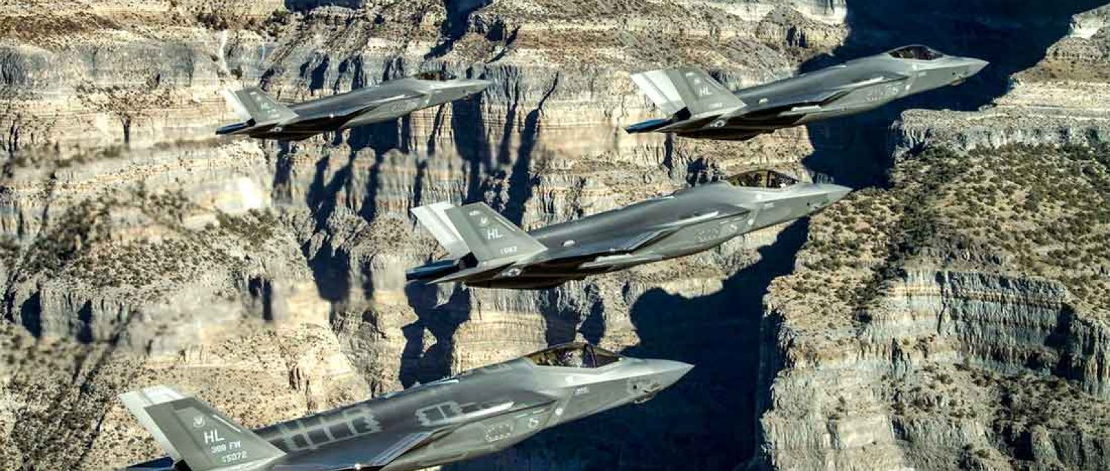 Formação de caças F-35 Lightning II da USAF durante exercício no Utah Test and Training Range, em 19 de novembro de 2018 (Foto: Cory D. Payne/USAF).