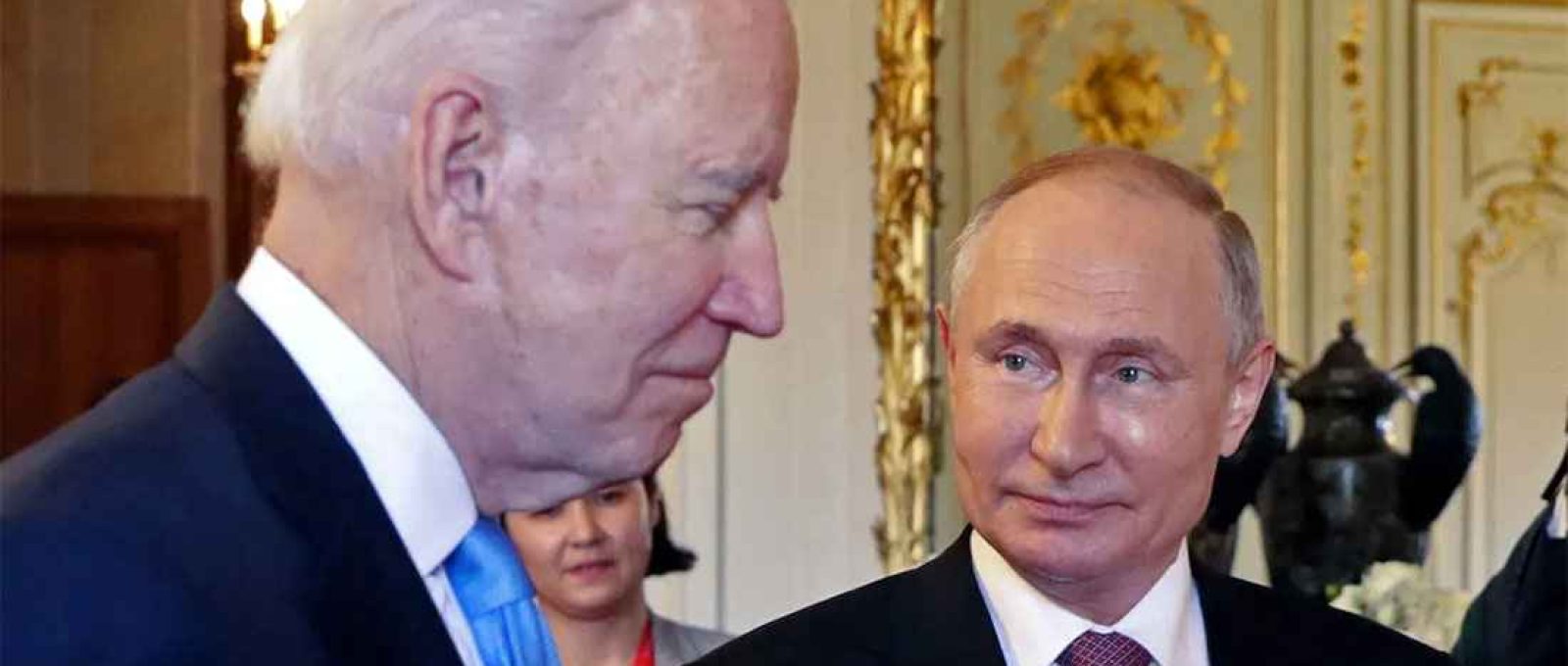 O presidente dos EUA, Joe Biden, ameaçou impor pesadas consequências econômicas se Vladimir Putin ordenar uma invasão da Ucrânia. Mas essa é a história completa? (Mikhail Metzel/AFP/Sputnik).