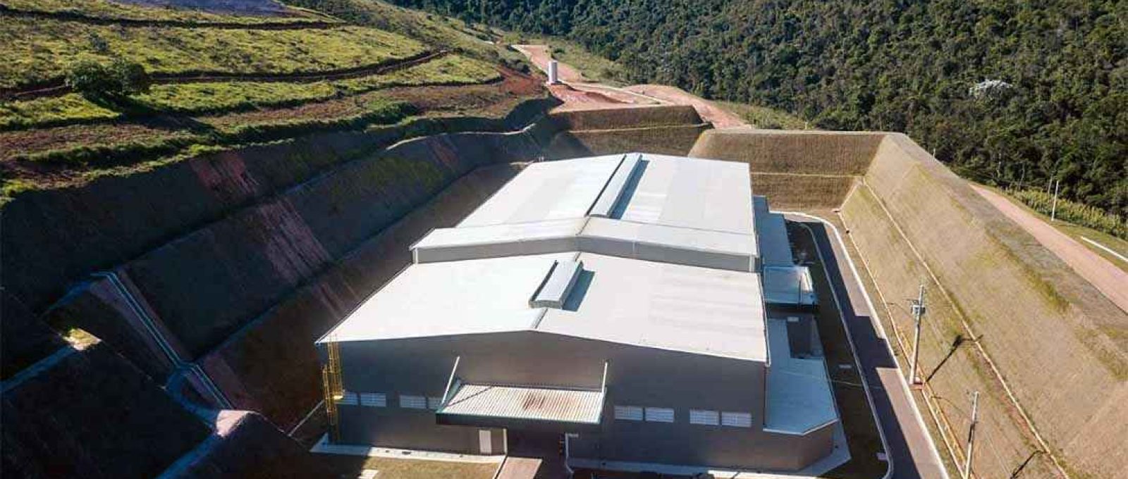 Fábrica da Mac Jee em construção em Paraibuna-SP (Mac Jee).