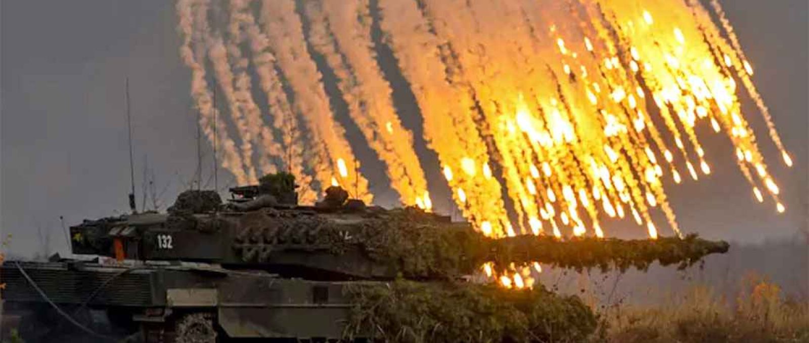 Um tanque Leopard alemão na Ucrânia (Captura de tela YouTube/Alpha Defense).