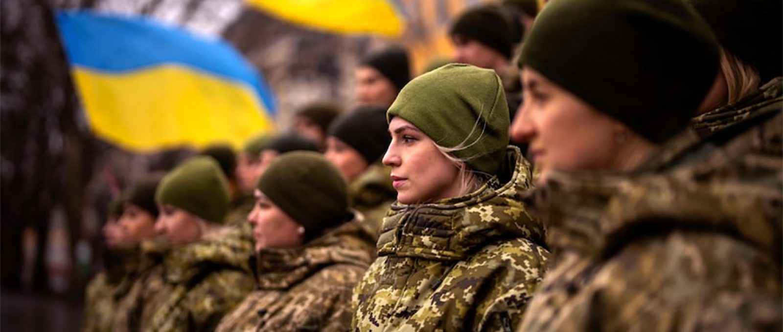 Militares ucranianos em cerimônia do Dia da Unidade em Odessa, Ucrânia, 16 de fevereiro de 2022 (Emilio Morenatti/AP).