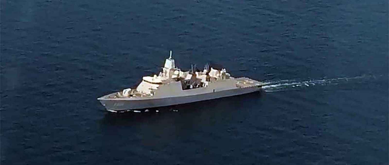 A fragata HNLMS Evertsen (Foto: Ministério da Defesa da Rússia).