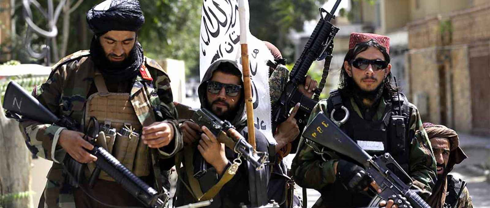 Militantes do ISIS-K (Foto: Rahmat Gul|AP).