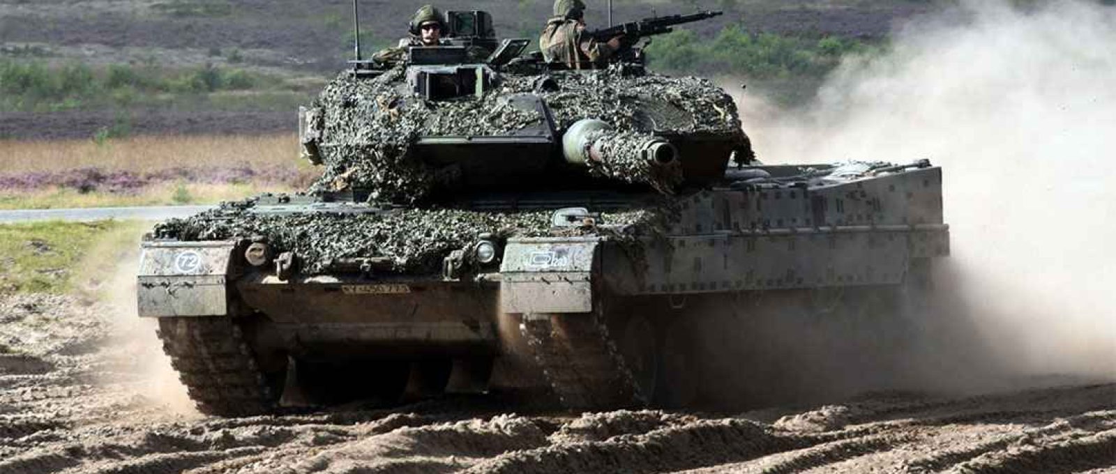Carro de combate (main battle tank) alemão Leopard 2 A7+ (KMW).