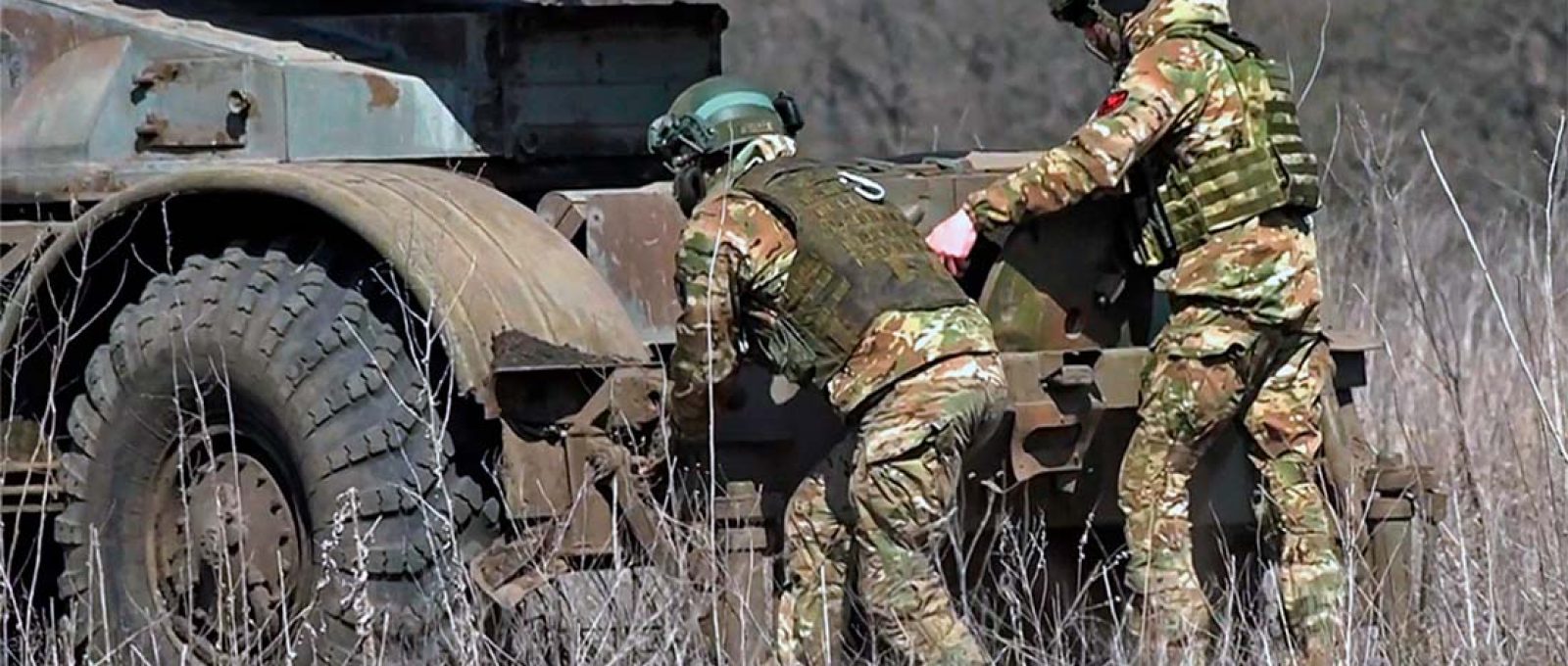 Militares russos na região de Donetsk, leste da Ucrânia (Ministério da Defesa da Rússia/TASS).