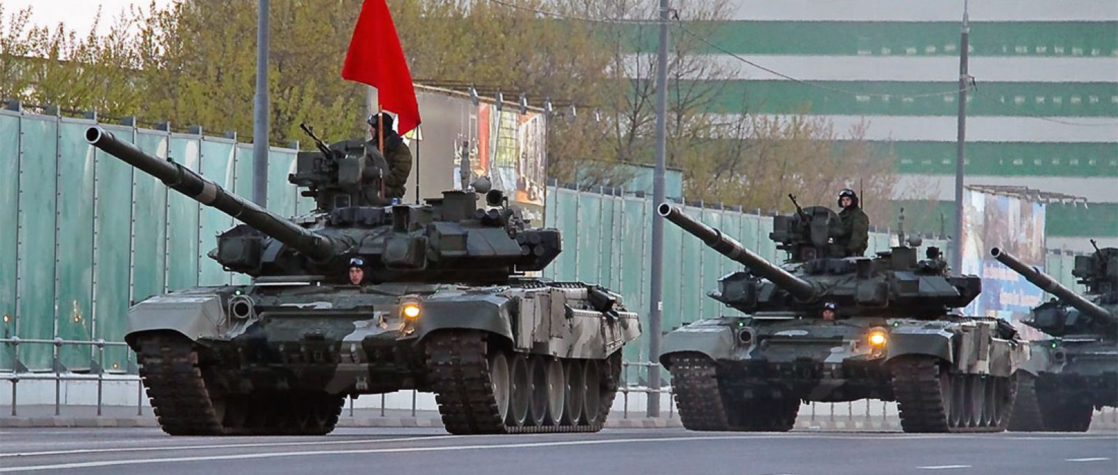 Tanque de batalha principal russo T-90 (Exército Russo).