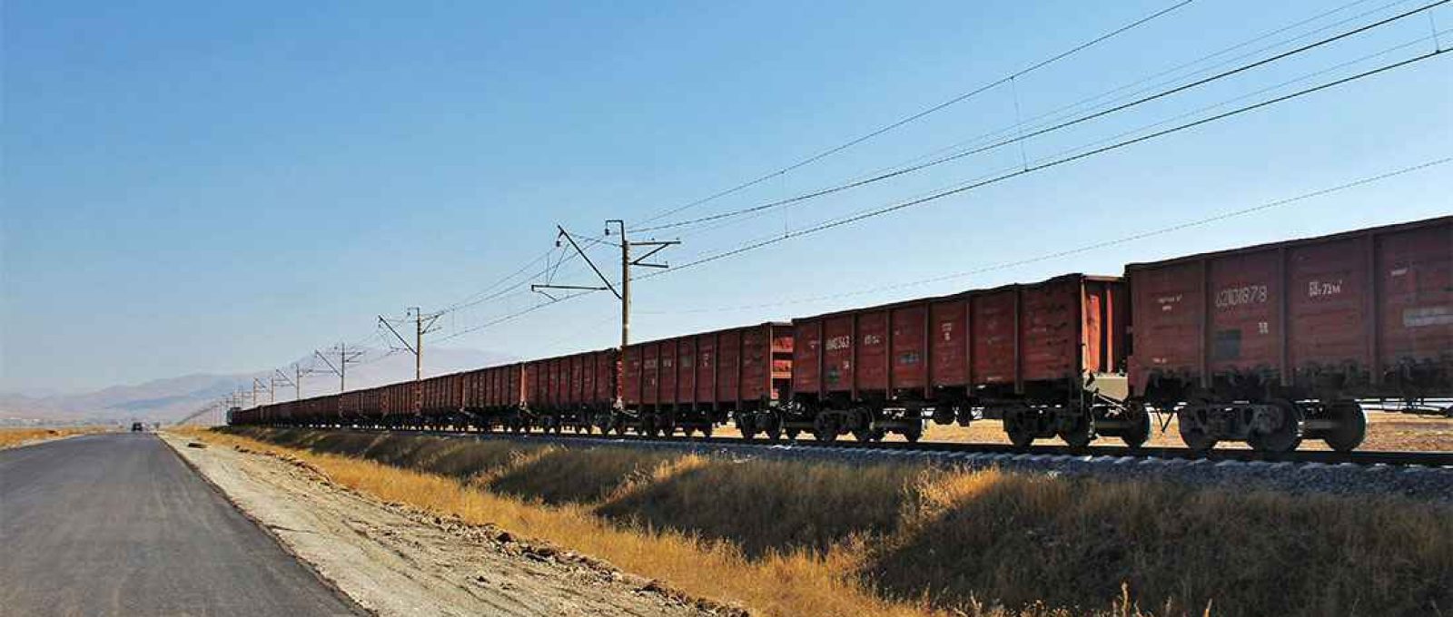 Trem na província de Gegharkunik, Armênia (Beko/Wikimedia Commons/CC-BY-4.0).