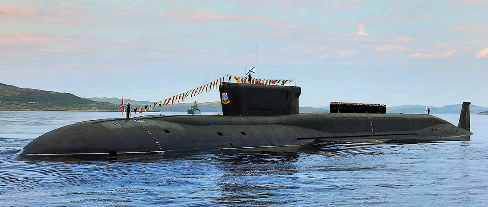 O submarino Yuriy Dolgorukiy (K-535) da Frota do Norte da Marinha da Rússia em Gadzhiyevo, região de Murmansk (Vadim Savitskiy/Marinha da Rússia).
