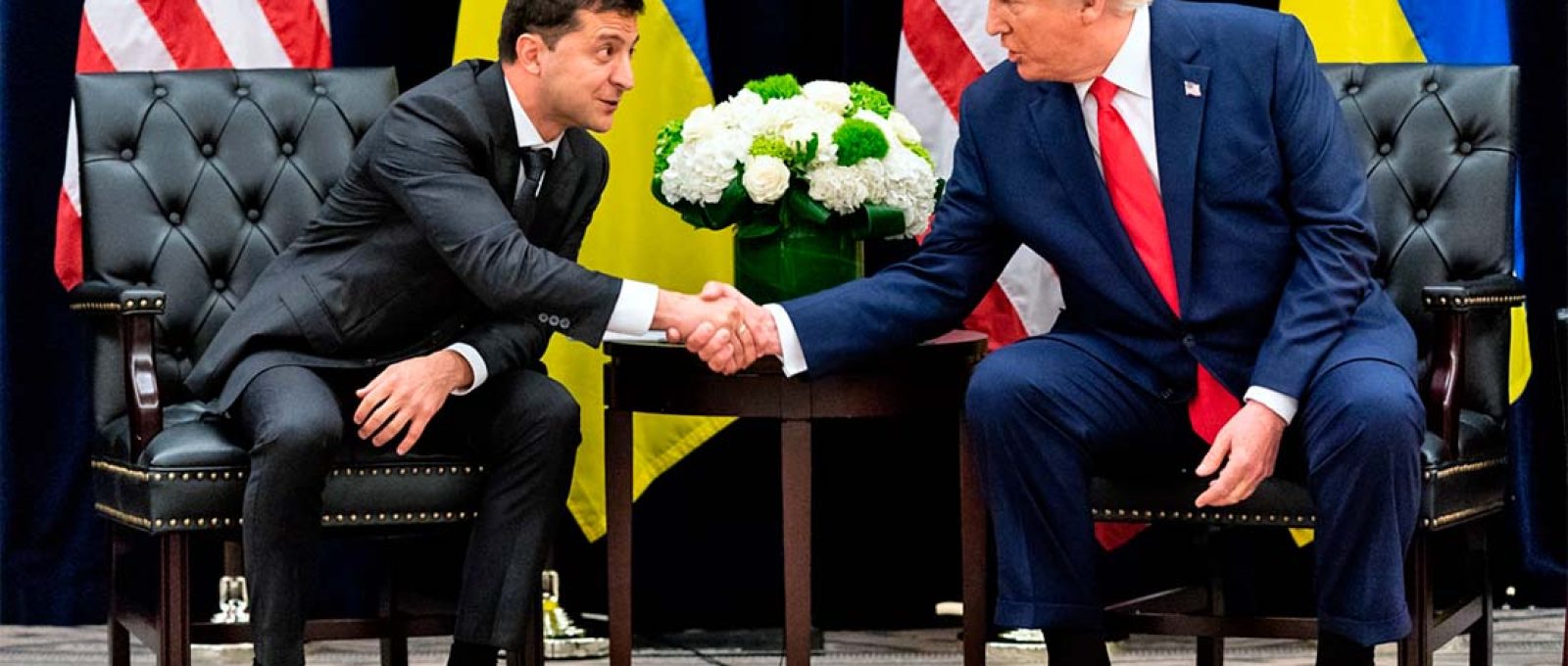 O então presidente dos EUA, Donald Trump, participa de reunião com o presidente da Ucrânia, Volodymyr Zelensky, em 25 de setembro de 2019 em Nova York (Shealah Craighead/Casa Branca).