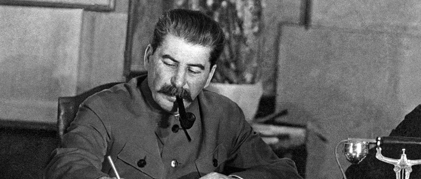 stalin_in_march_1935